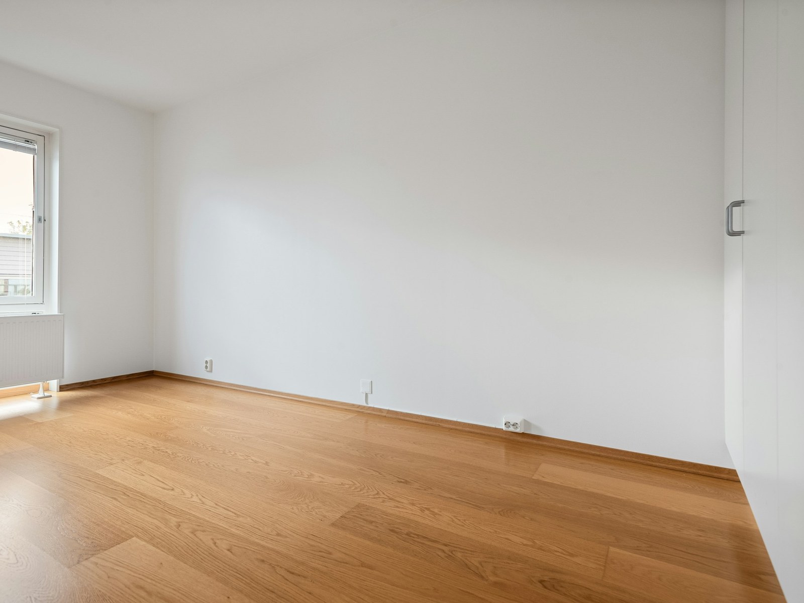 Virtual staging — before